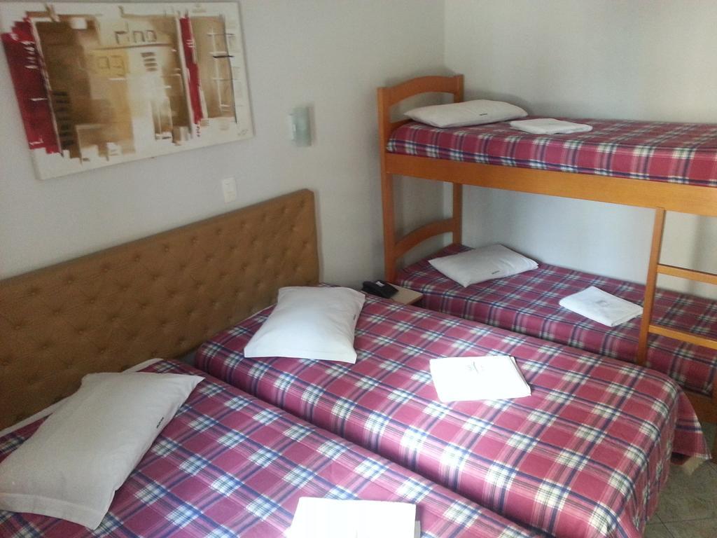 Hotel Pousada Valintur Balneario Camboriu Quarto foto