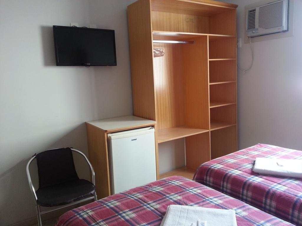 Hotel Pousada Valintur Balneario Camboriu Quarto foto