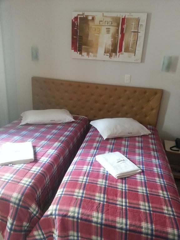 Hotel Pousada Valintur Balneario Camboriu Quarto foto