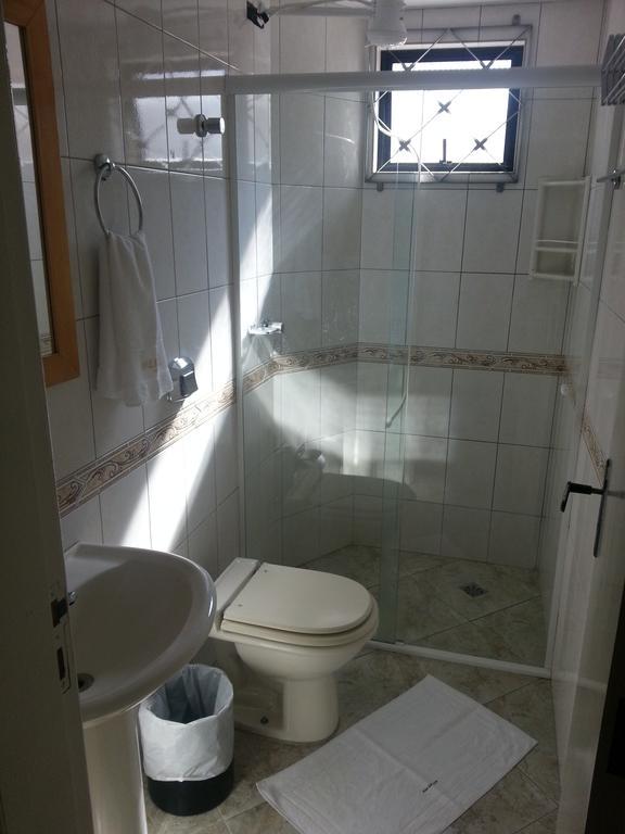 Hotel Pousada Valintur Balneario Camboriu Quarto foto